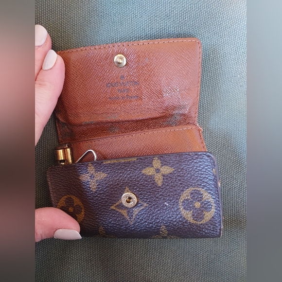 Vintage Louis Vuitton Brown Monogram Key Pouch - Picture 3 of 6